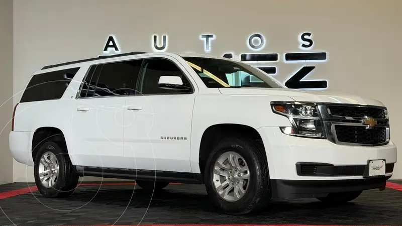 Foto Chevrolet Suburban LT Piel Cubo usado (2018) color Blanco precio $520,000