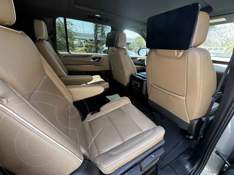 chevrolet suburban