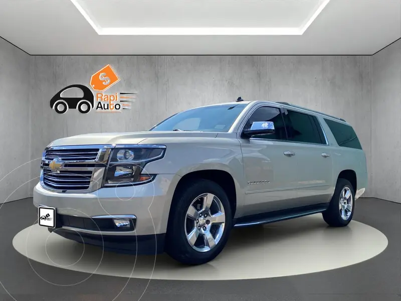 Foto Chevrolet Suburban LTZ 4x4 usado (2016) color Champagne financiado en mensualidades(enganche $93,640 mensualidades desde $22,498)