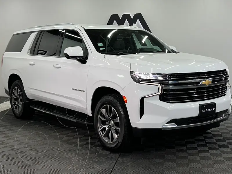 Foto Chevrolet Suburban LT usado (2021) color Blanco precio $879,999