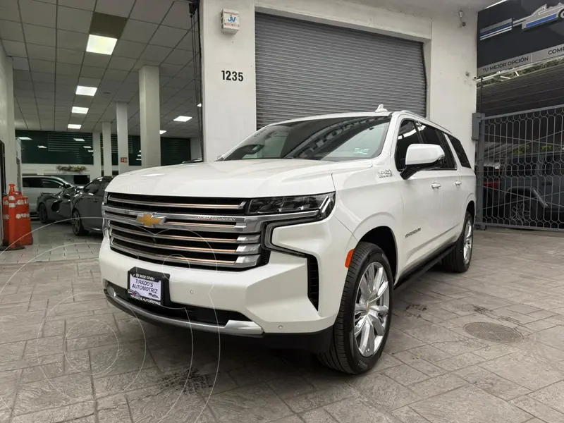 Foto Chevrolet Suburban High Country usado (2021) color Blanco precio $1,038,000
