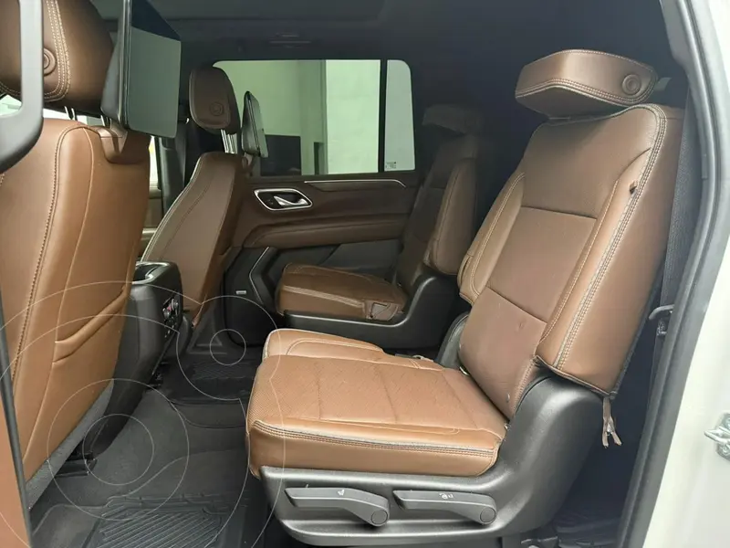 chevrolet suburban
