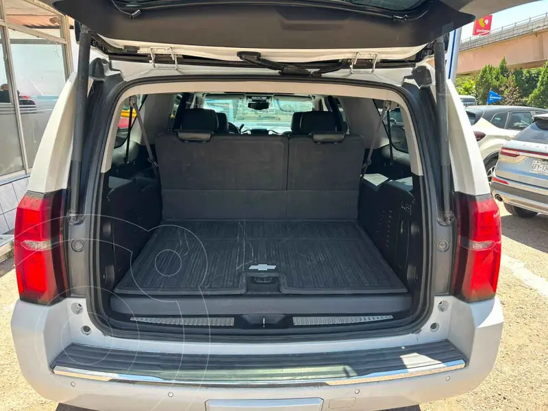 chevrolet suburban