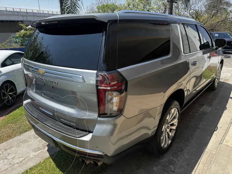 chevrolet suburban