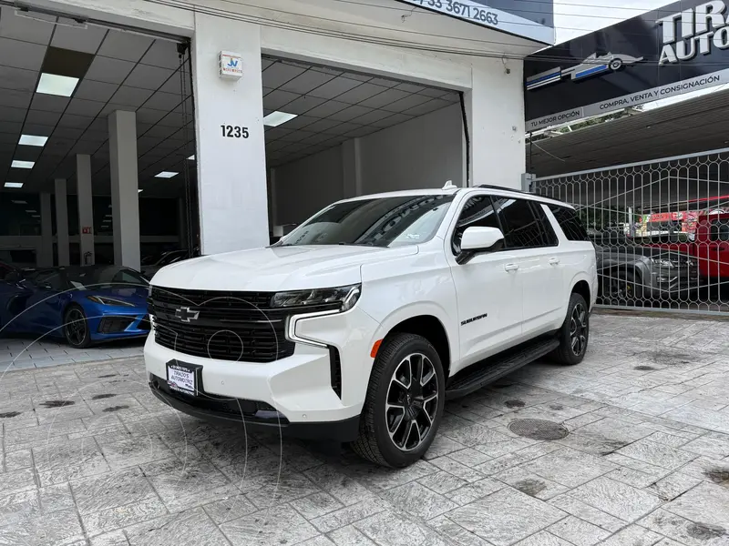 Foto Chevrolet Suburban RST usado (2024) color Blanco precio $1,589,000