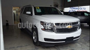 foto Chevrolet Suburban LS Tela usado (2016) color Blanco precio $600,000