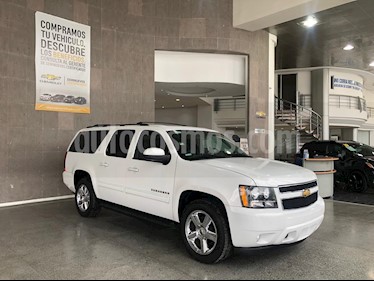 Chevrolet Suburban LT Piel Cubo usado (2013) color Blanco precio $315,000