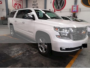 Foto venta Auto usado Chevrolet Suburban Premier Piel 4x4 (2017) color Blanco precio $795,000