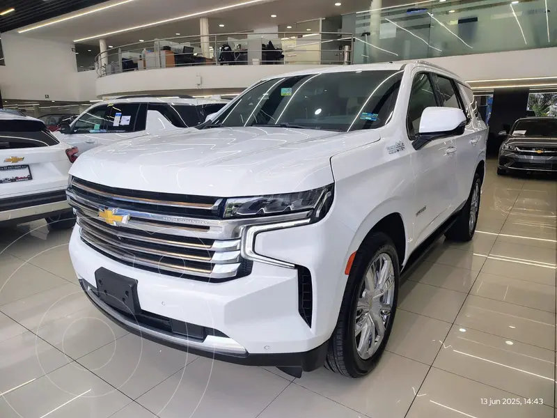 Foto Chevrolet Tahoe High Country usado (2022) color Blanco financiado en mensualidades(enganche $287,976 mensualidades desde $29,038)