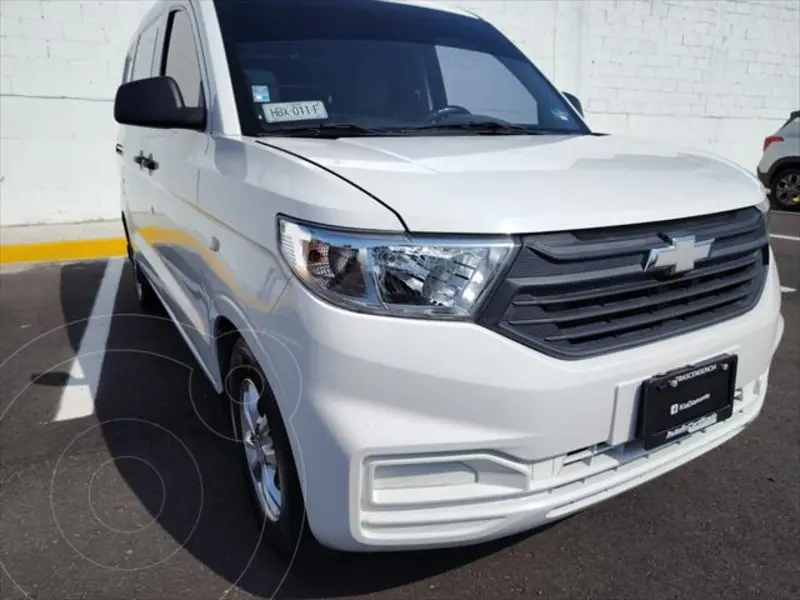 Foto Chevrolet Tornado Van LS usado (2022) color Blanco financiado en mensualidades(enganche $49,500 mensualidades desde $6,021)