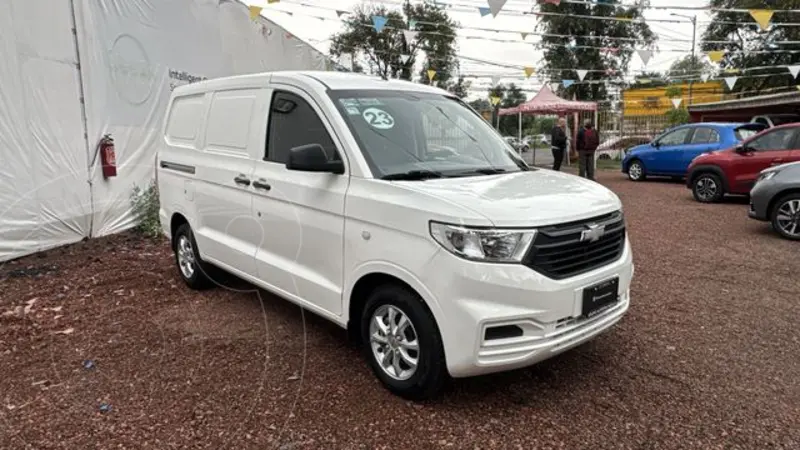 Foto Chevrolet Tornado Van LS usado (2023) color Blanco precio $259,000