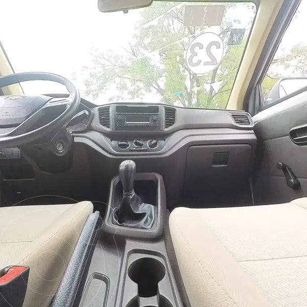 Foto Chevrolet Tornado Van LS usado (2023) color Blanco precio $259,000