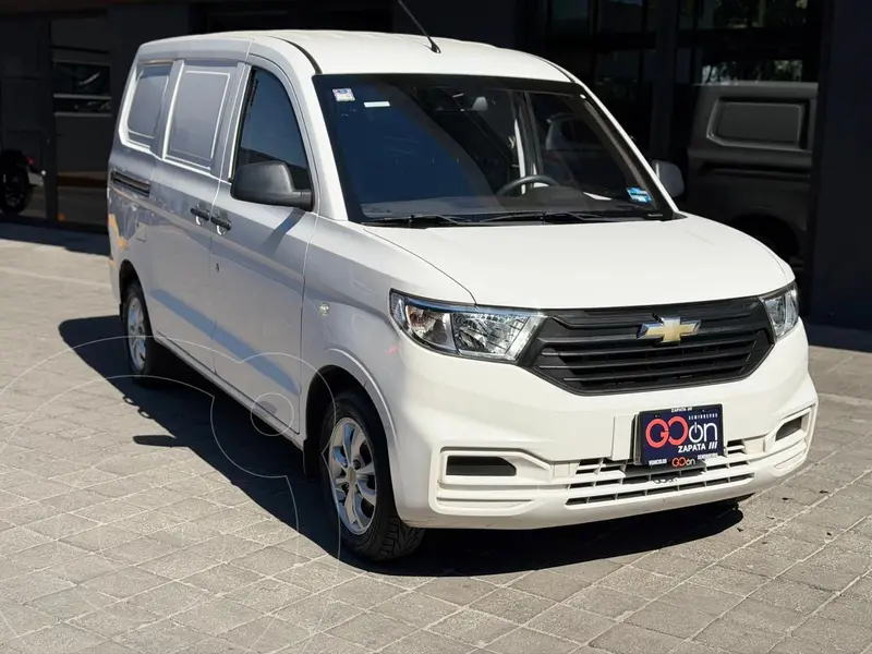 Foto Chevrolet Tornado Van LS usado (2023) color Blanco financiado en mensualidades(enganche $66,762 mensualidades desde $5,105)