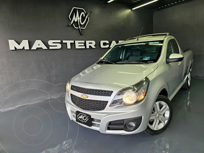 Foto Chevrolet Tornado LT usado (2020) color plateado precio $239,000