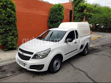 Chevrolet Tornado LS Ac usado (2013) color Blanco Nieve precio $135,000