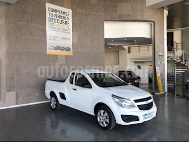 foto Chevrolet Tornado LS Ac usado (2019) color Blanco precio $235,000