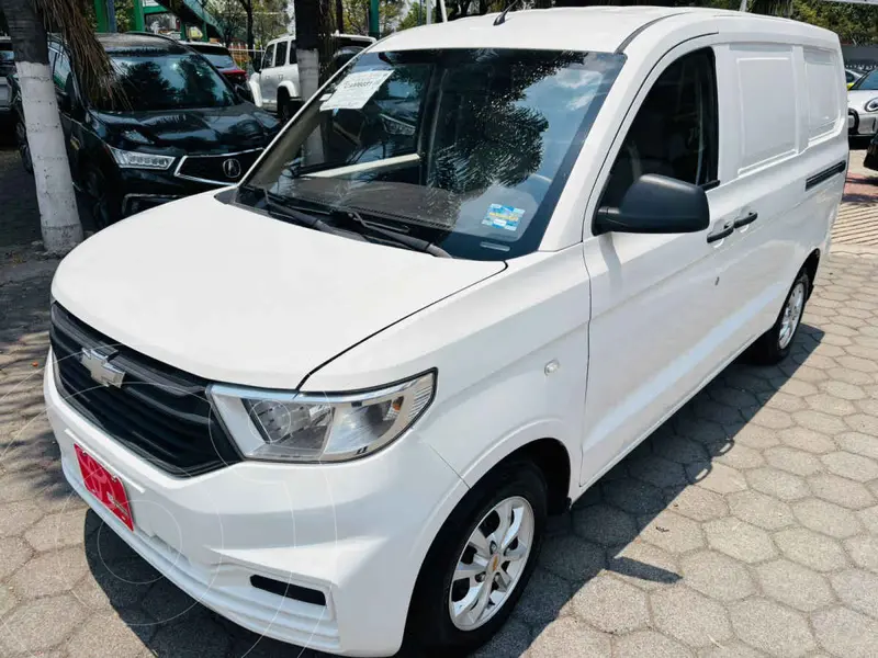 Foto Chevrolet Tornado LS usado (2023) color Blanco financiado en mensualidades(enganche $74,444 mensualidades desde $6,612)
