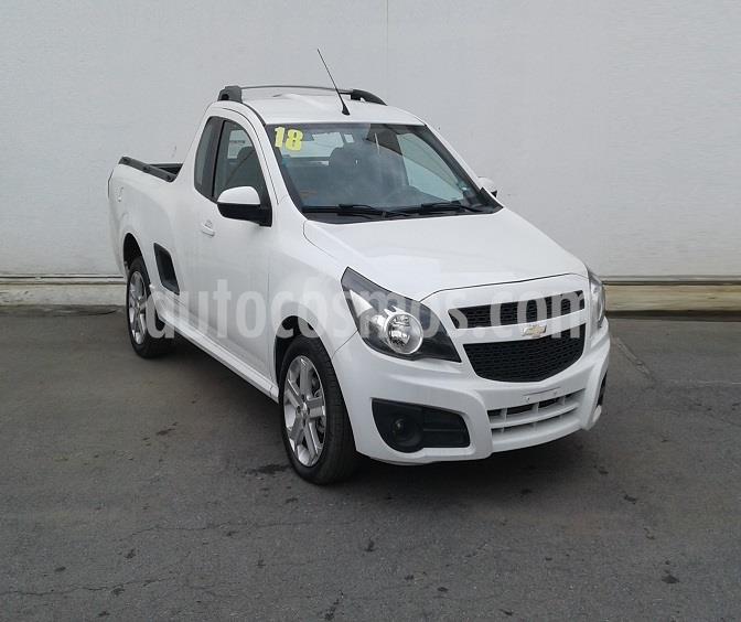 Foto Chevrolet Tornado LT usado (2018) color Blanco precio $229,000