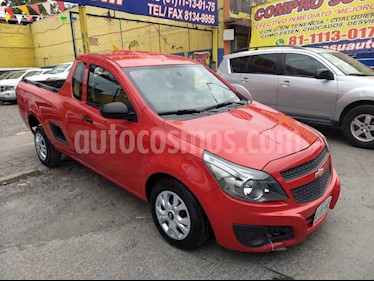 Chevrolet Tornado LS Ac usado (2014) color Rojo precio $130,000