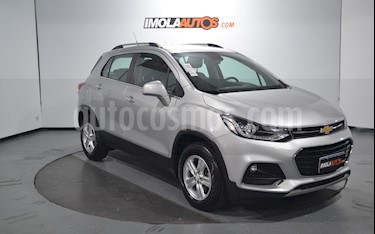 foto Chevrolet Tracker LTZ 4x2 usado (2018) color Plata Switchblade precio $950.000