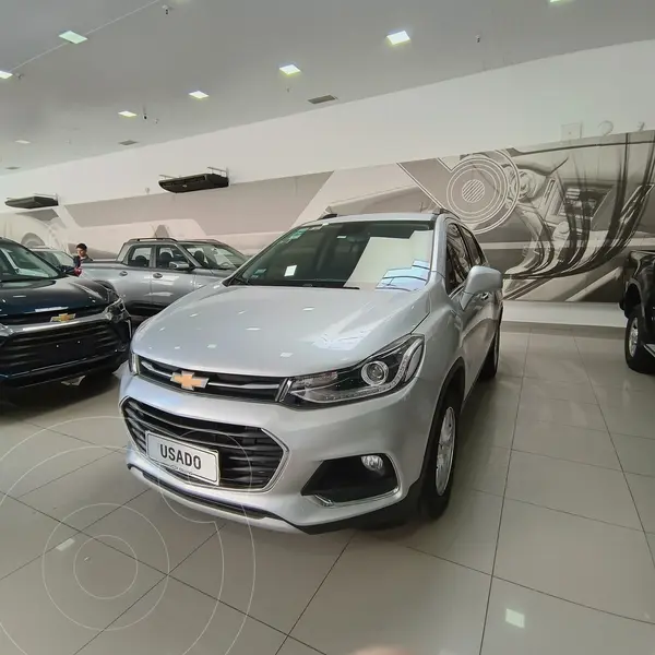 Foto Chevrolet Tracker Premier 4x2 usado (2018) color Plata Switchblade precio $18.500.000
