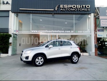 foto Chevrolet Tracker LTZ 4x2 usado (2016) color Gris Claro precio $535.000