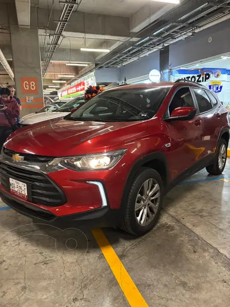 Foto Chevrolet Tracker LT Aut usado (2025) color Rojo precio $380,000