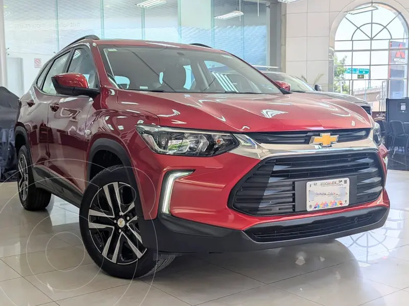 Foto Chevrolet Tracker LS usado (2024) color Rojo financiado en mensualidades(enganche $131,670 mensualidades desde $5,657)