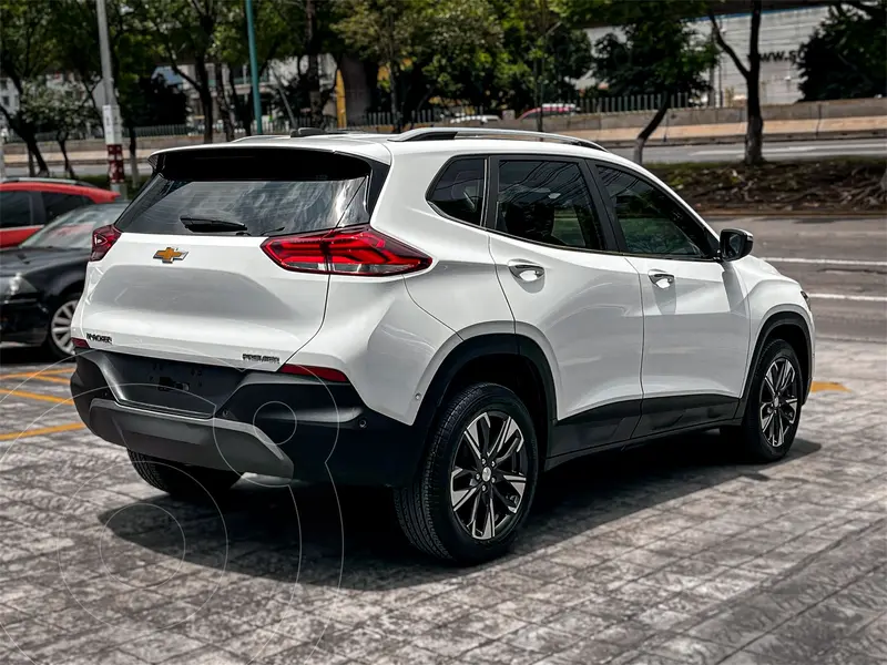 Foto Chevrolet Tracker Premier Aut usado (2024) color Blanco precio $420,000