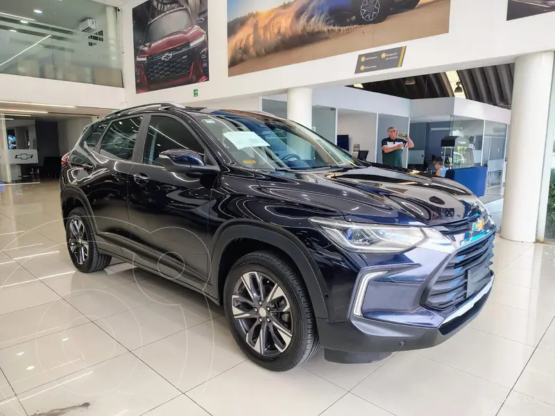 Foto Chevrolet Tracker Premier Aut usado (2024) color Azul Oscuro financiado en mensualidades(enganche $95,879 mensualidades desde $9,668)