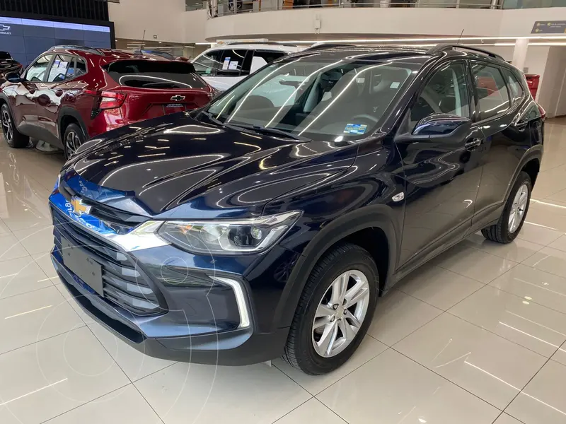 Foto Chevrolet Tracker LS usado (2023) color Azul Marino financiado en mensualidades(enganche $79,152 mensualidades desde $7,981)