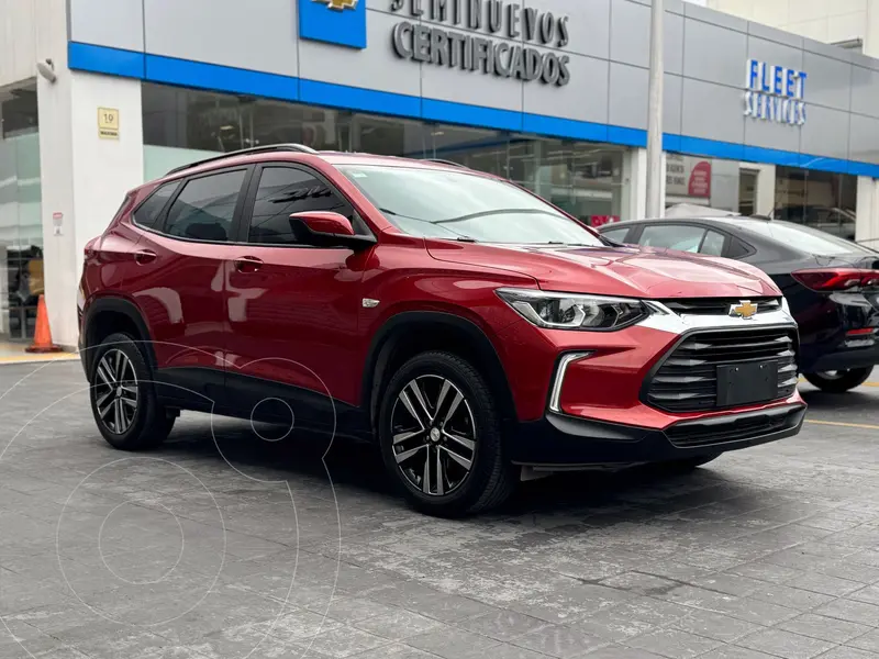 Foto Chevrolet Tracker LS Aut usado (2024) color Rojo financiado en mensualidades(enganche $100,152 mensualidades desde $6,673)