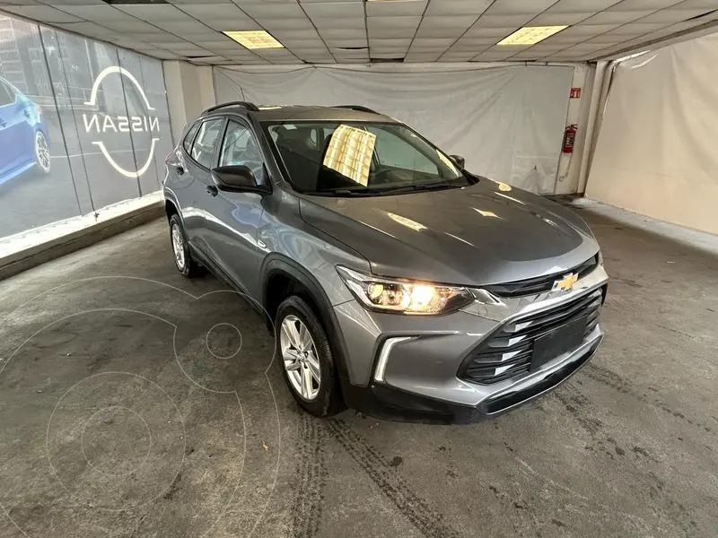 Foto Chevrolet Tracker LS Plus Aut usado (2022) color Gris Oscuro precio $279,800