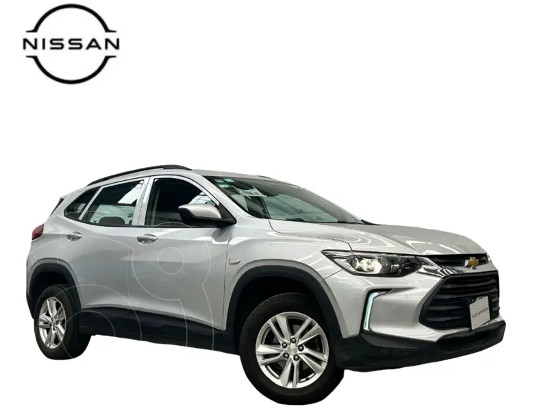 Chevrolet Tracker Premier Aut usado (2023) color plateado precio $300,000