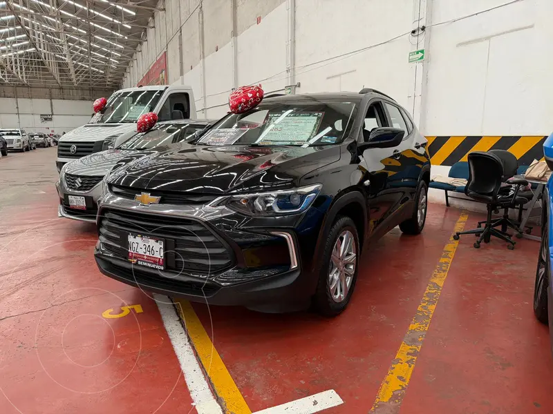 Foto Chevrolet Tracker LS Aut usado (2022) color Negro financiado en mensualidades(enganche $68,900 mensualidades desde $6,200)