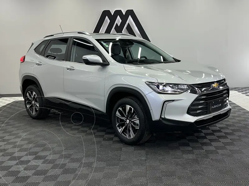 Chevrolet Tracker Premier Aut usado (2023) color plateado precio $329,999