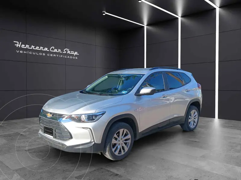 Foto Chevrolet Tracker LT Aut usado (2023) color Plata precio $325,000
