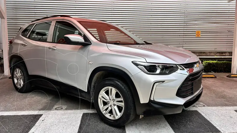 Foto Chevrolet Tracker LS Aut usado (2023) color Gris financiado en mensualidades(enganche $119,130 mensualidades desde $5,118)