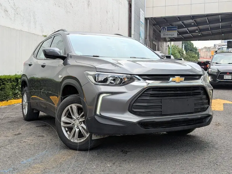 Foto Chevrolet Tracker LS Aut usado (2023) color Gris financiado en mensualidades(enganche $116,162 mensualidades desde $4,990)