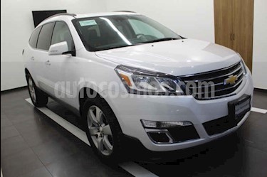 Chevrolet Traverse LT 7 Pasajeros usado (2017) color Blanco precio $398,998