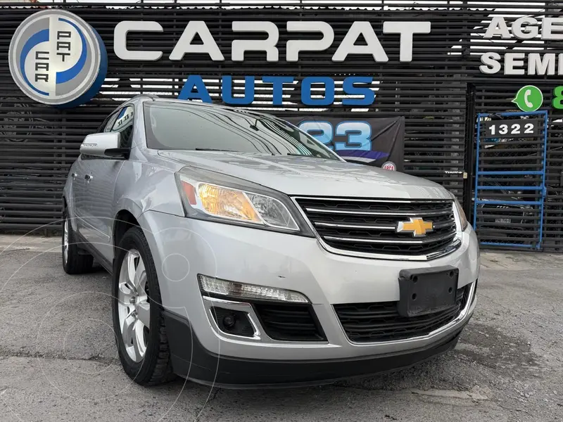 Foto Chevrolet Traverse LT Piel usado (2017) color plateado precio $279,000