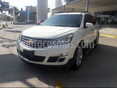Chevrolet Traverse 5p LT V6/3.6 Aut 7/Pas usado (2015) color Blanco precio $285,000