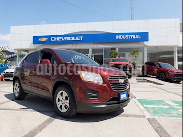 Foto venta Auto usado Chevrolet Trax LS (2016) color Rojo Tinto precio $200,000