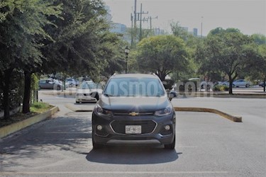 Foto venta Auto Seminuevo Chevrolet Trax LT (2017) color Gris precio $289,000