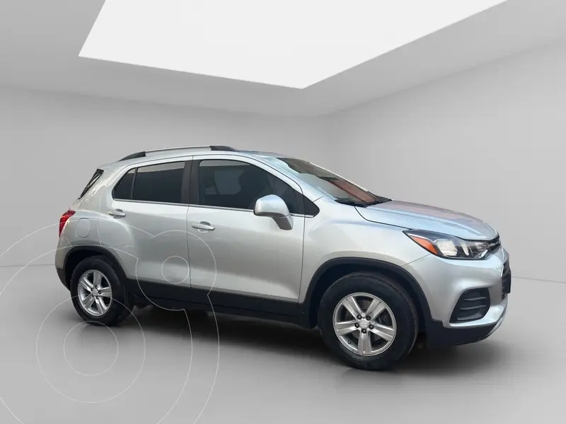 Foto Chevrolet Trax LT Aut usado (2020) color plateado precio $255,000