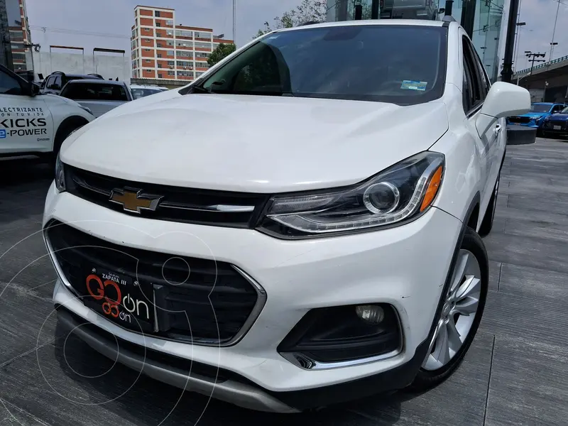 Foto Chevrolet Trax Premier Aut usado (2020) color Blanco financiado en mensualidades(enganche $70,850 mensualidades desde $5,418)