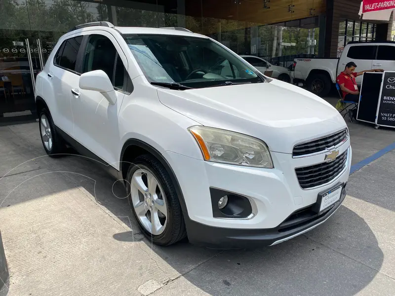 Foto Chevrolet Trax LTZ usado (2015) color Blanco financiado en mensualidades(enganche $61,750 mensualidades desde $6,634)