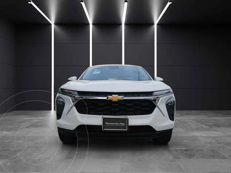 Foto Chevrolet Trax LS usado (2025) color Blanco financiado en mensualidades(enganche $95,200 mensualidades desde $10,852)
