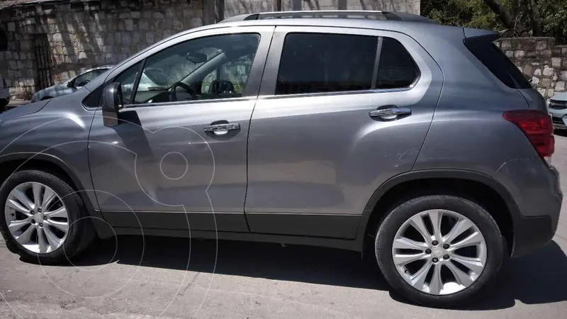 Foto Chevrolet Trax Premier Aut usado (2020) color Gris precio $285,900