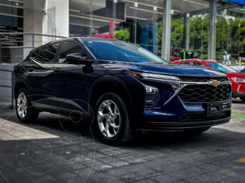 Foto Chevrolet Trax LS usado (2024) color Azul financiado en mensualidades(enganche $124,548 mensualidades desde $8,298)